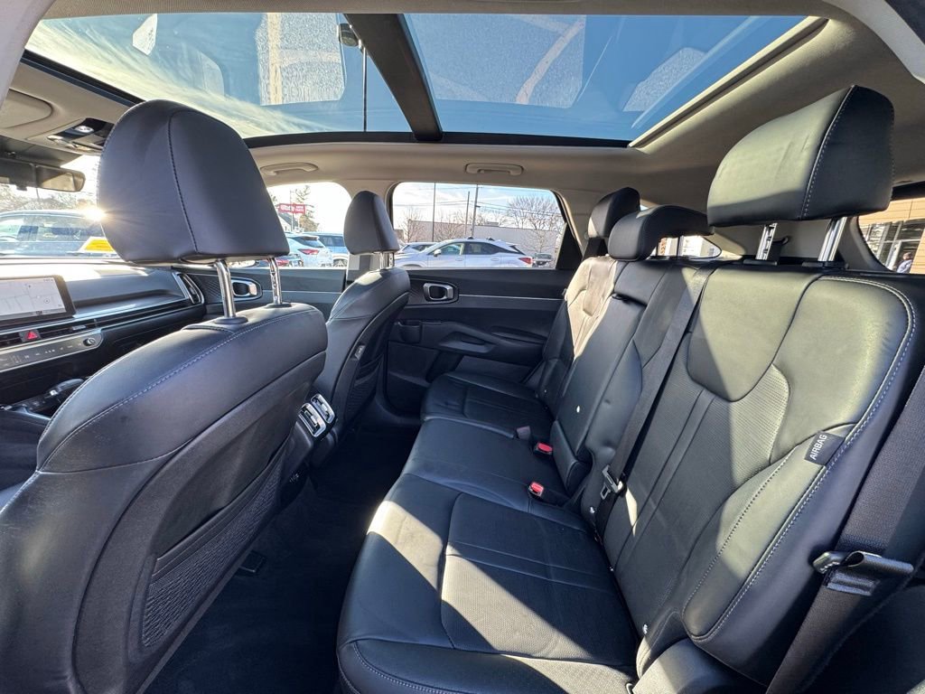 Used 2024 Kia Sorento S w/ Panoramic Sunroof Package image 15
