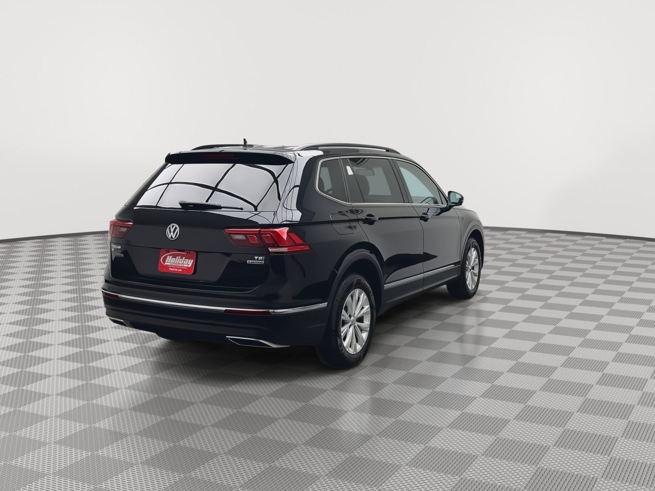 Used 2018 Volkswagen Tiguan SE w/ Panoramic Sunroof Package AWD/4WD image 38