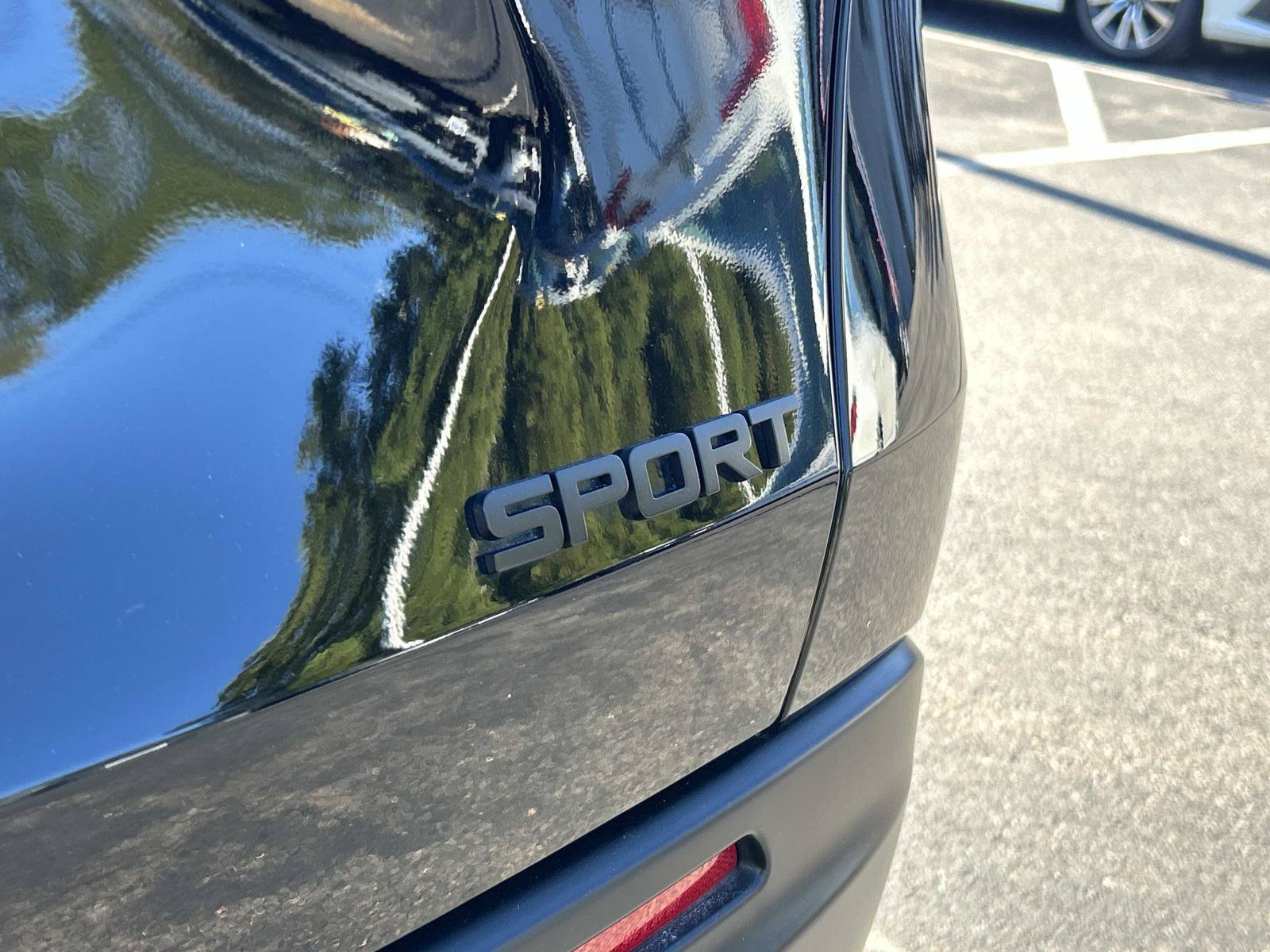 Used 2025 Honda HR-V Sport image 16