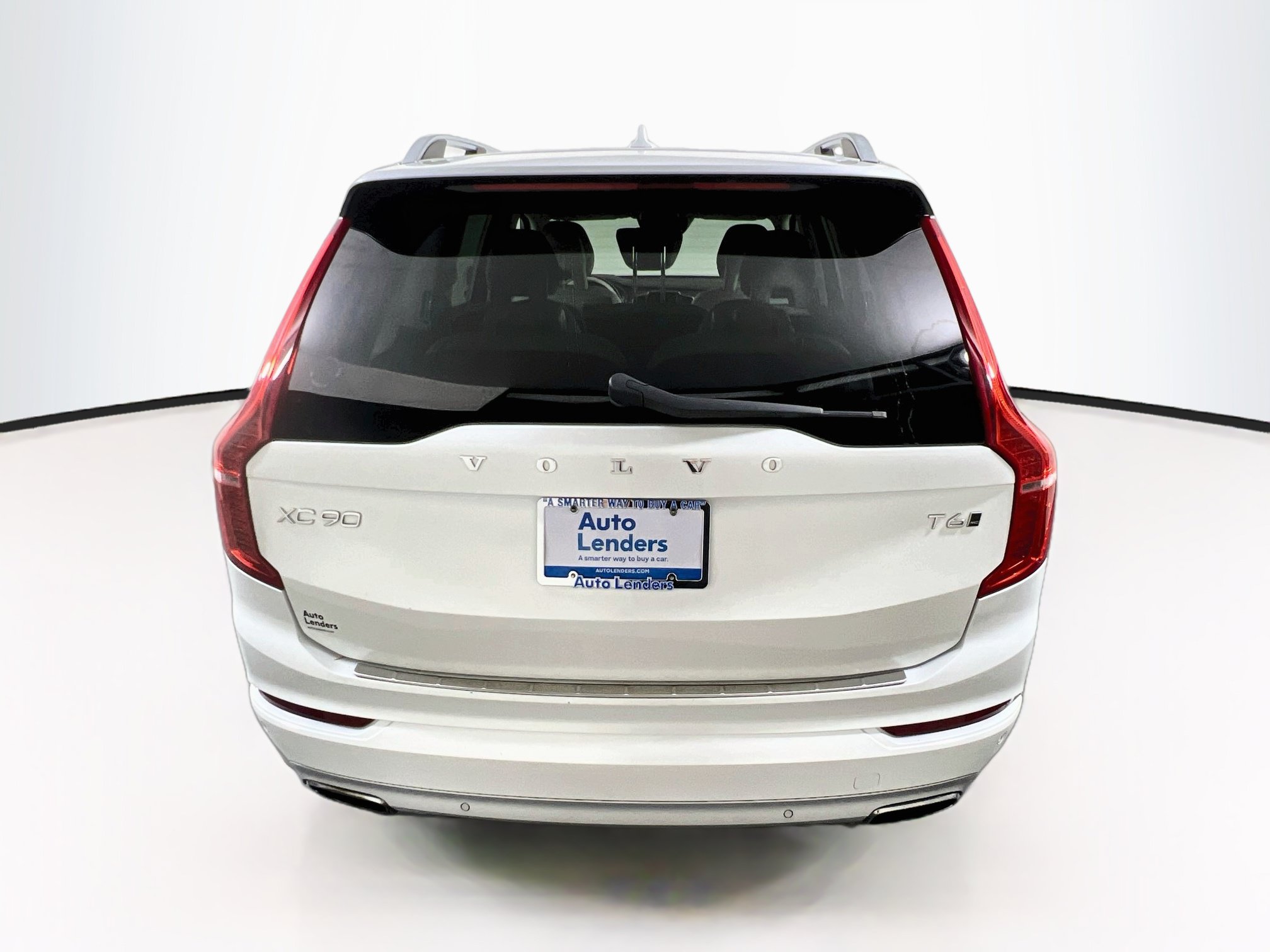 Used 2017 Volvo XC90 T6 Momentum w/ Vision Package AWD/4WD image 6