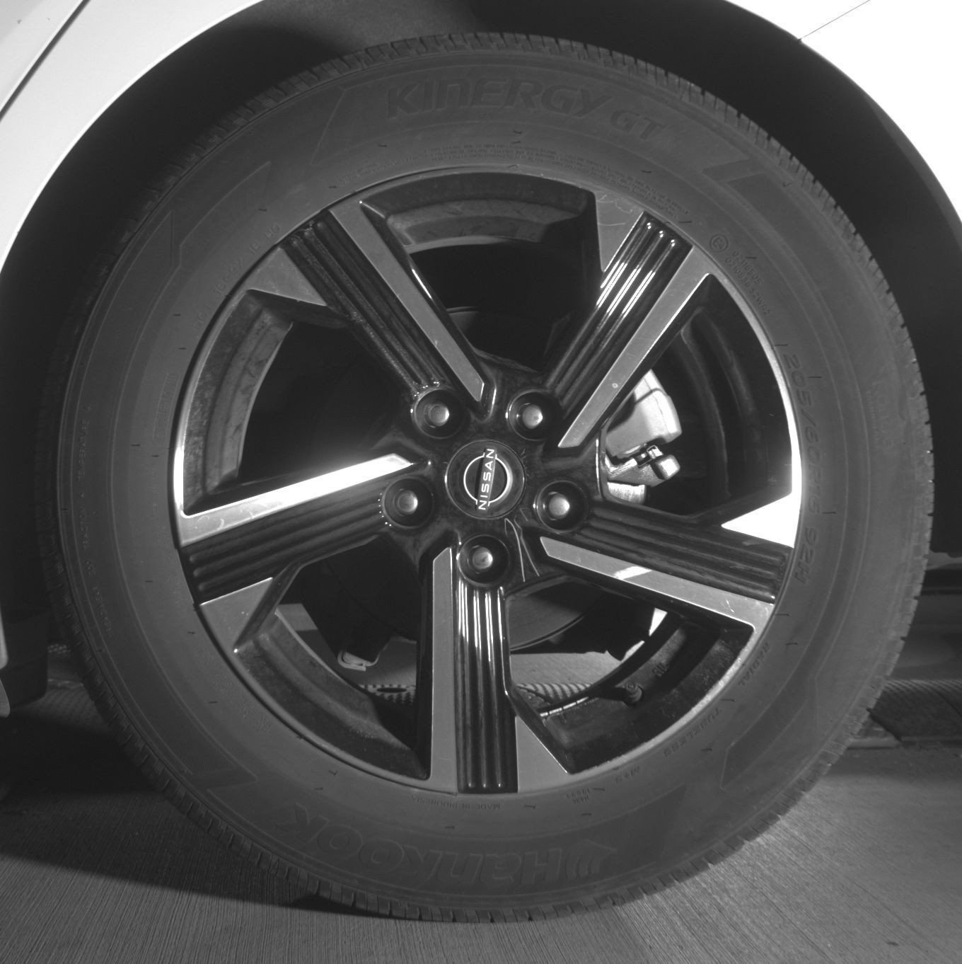 Used 2025 Nissan Sentra SV FWD image 17