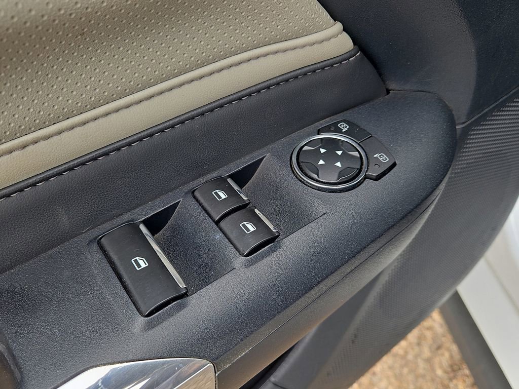 Used 2024 Ford Mustang Premium image 17