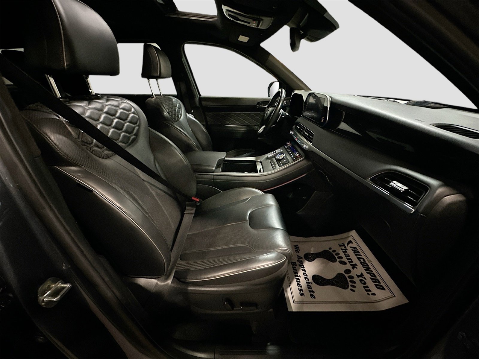 Used 2022 Hyundai Palisade Calligraphy w/ Winter Package image 31