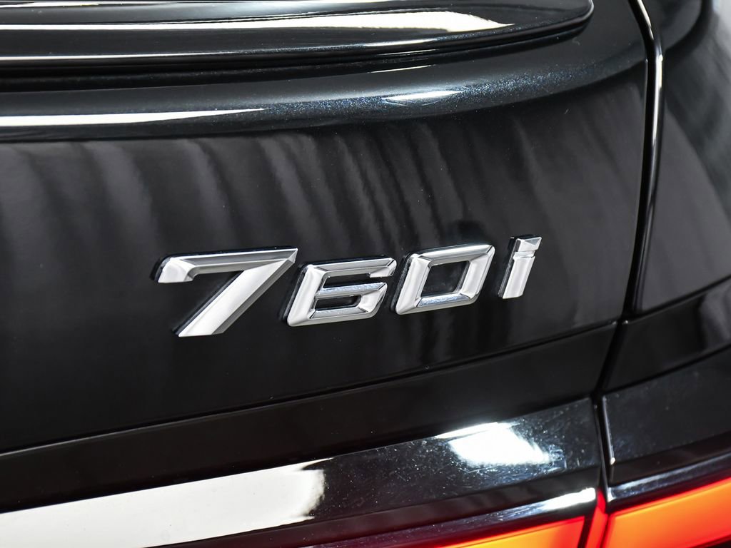 Used 2023 BMW 760i xDrive AWD/4WD image 97