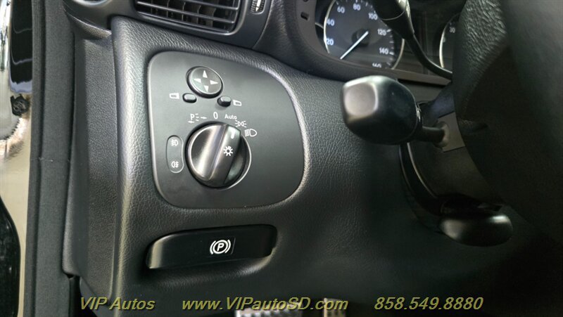 Used 2006 Mercedes-Benz C 230 Sedan image 20