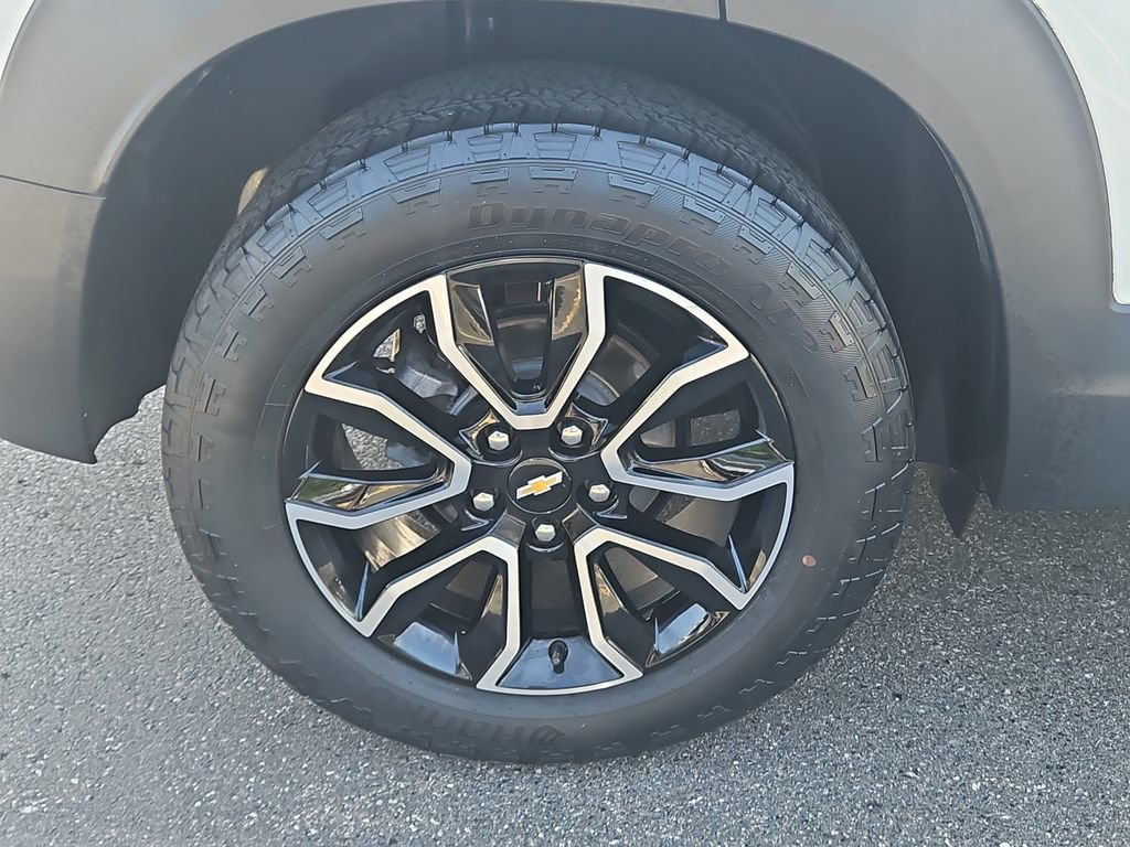 Used 2023 Chevrolet TrailBlazer ACTIV w/ Sun and Liftgate Package AWD/4WD image 7