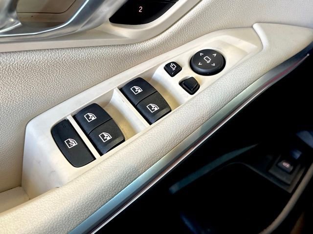 Used 2024 BMW M340i w/ Premium Package image 24