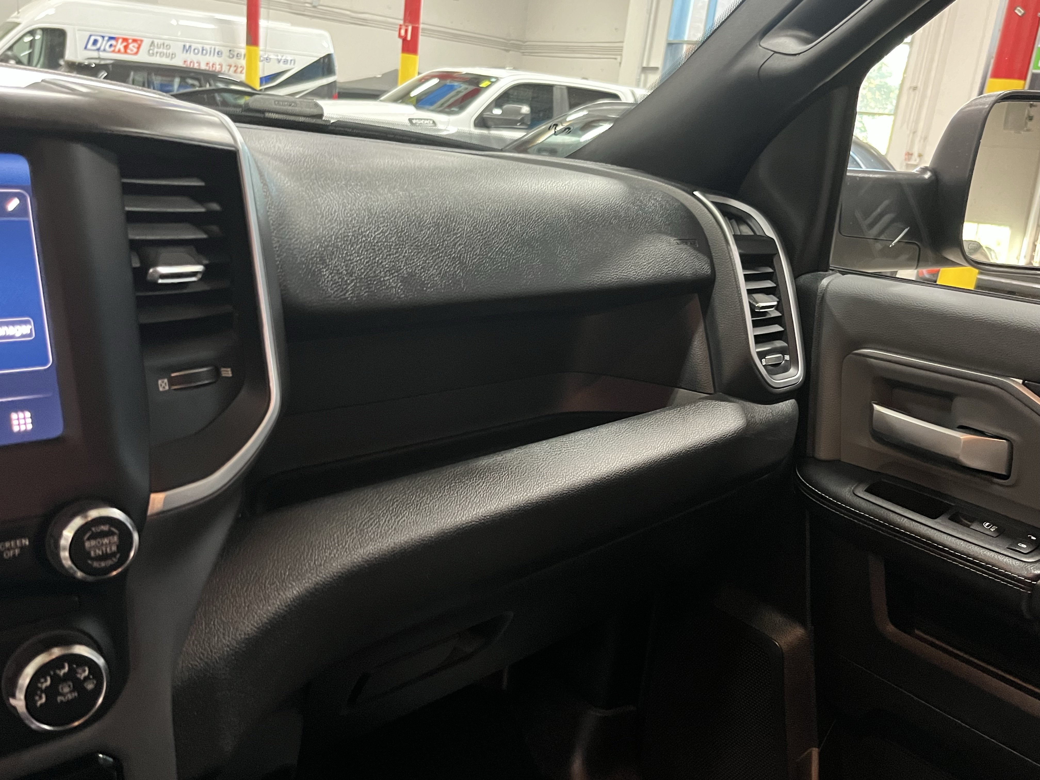 Certified 2022 RAM 2500 Big Horn AWD/4WD image 25