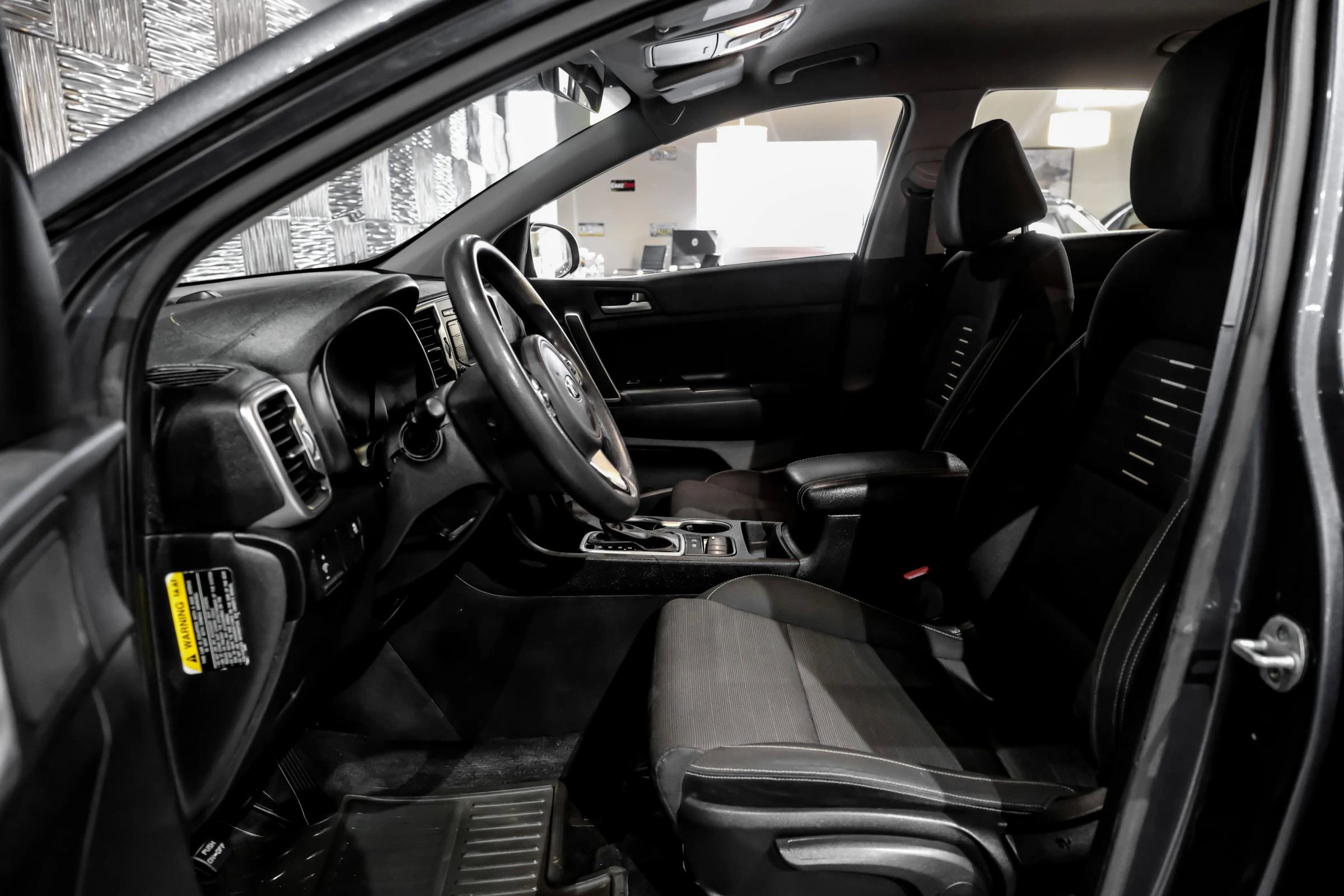 Used 2018 Kia Sportage LX FWD image 4