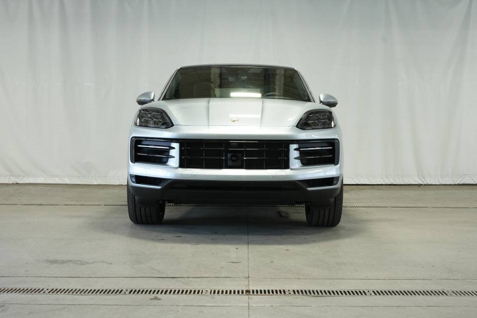 New 2026 Porsche Cayenne E-Hybrid Coupe image 10