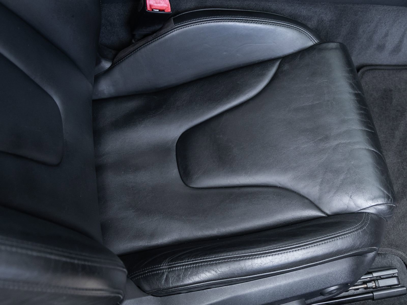 Used 2011 Audi R8 V10 AWD/4WD image 37