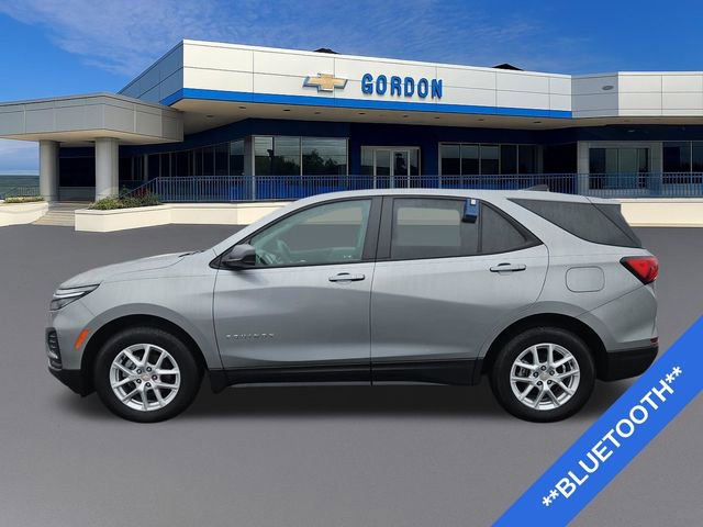 Used 2024 Chevrolet Equinox LS w/ LS Convenience Package image 3