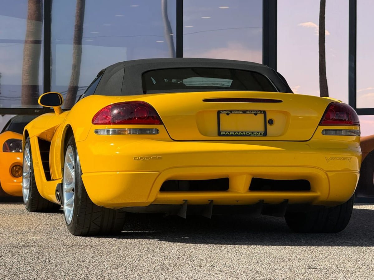 Used 2005 Dodge Viper SRT-10 RWD image 12