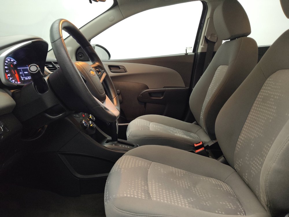 Used 2020 Chevrolet Sonic LT FWD image 17