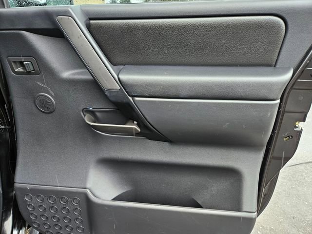 Used 2008 Nissan Titan LE w/ Tow Pkg image 21