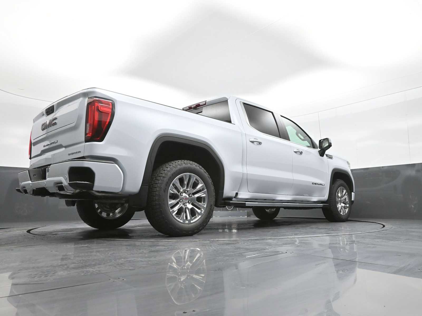 New 2026 GMC Sierra 1500 Denali w/ Technology Package AWD/4WD image 48