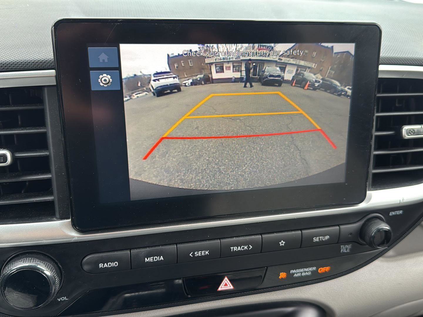 Used 2023 Hyundai Venue SEL w/ Cargo Package image 22