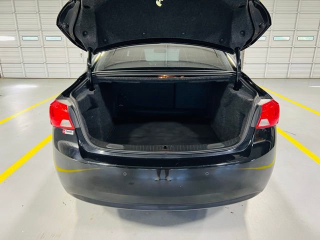 Used 2019 Chevrolet Impala LT w/ LT Convenience Package image 9