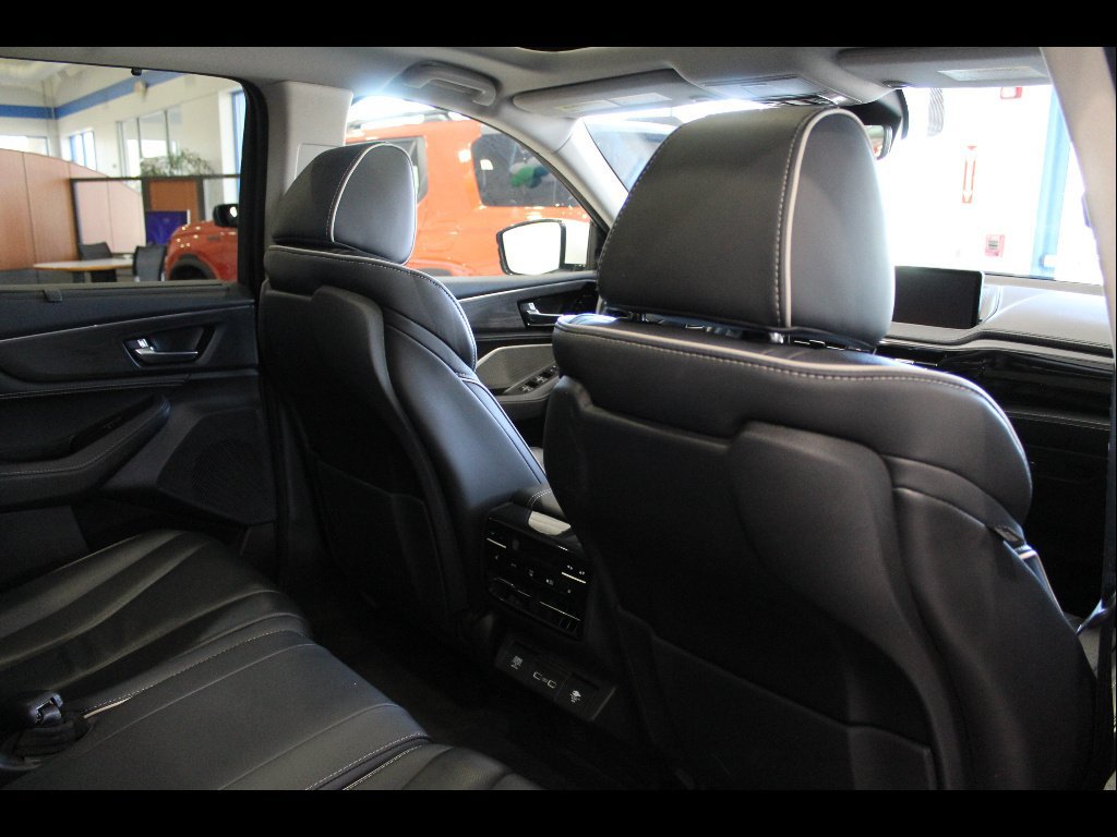 Used 2023 Acura MDX w/ Advance Package AWD/4WD image 21