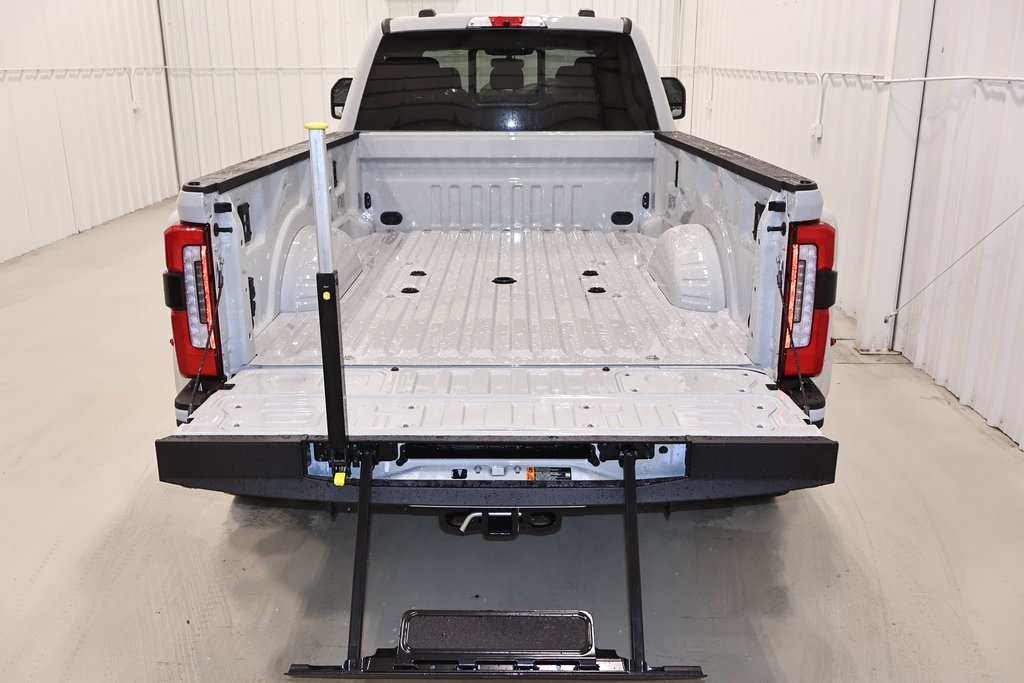 New 2026 Ford F450 Platinum image 34