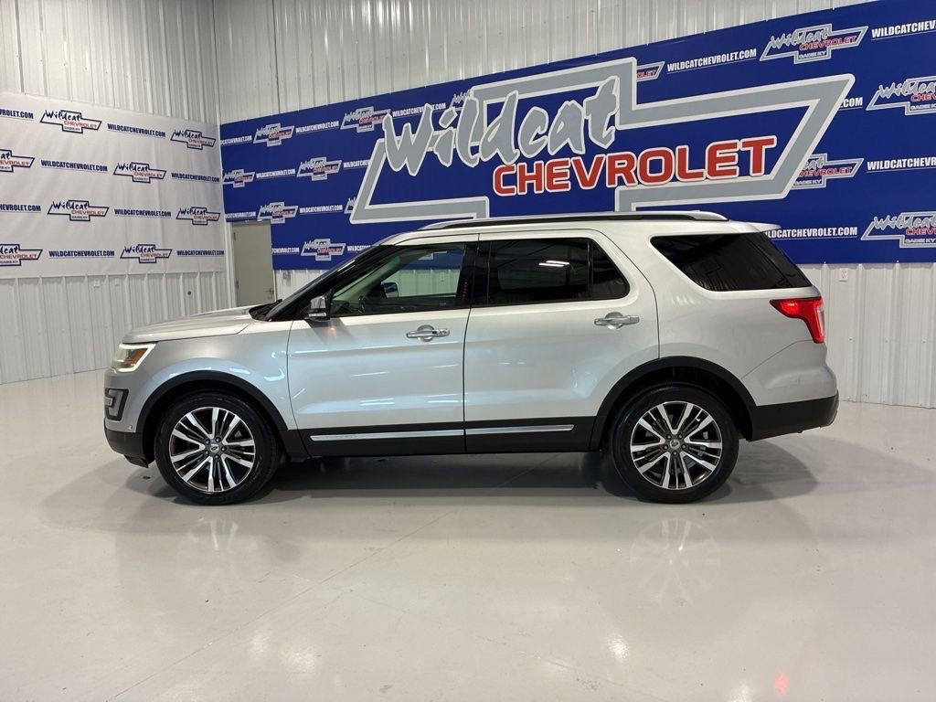 Used 2016 Ford Explorer Platinum image 21