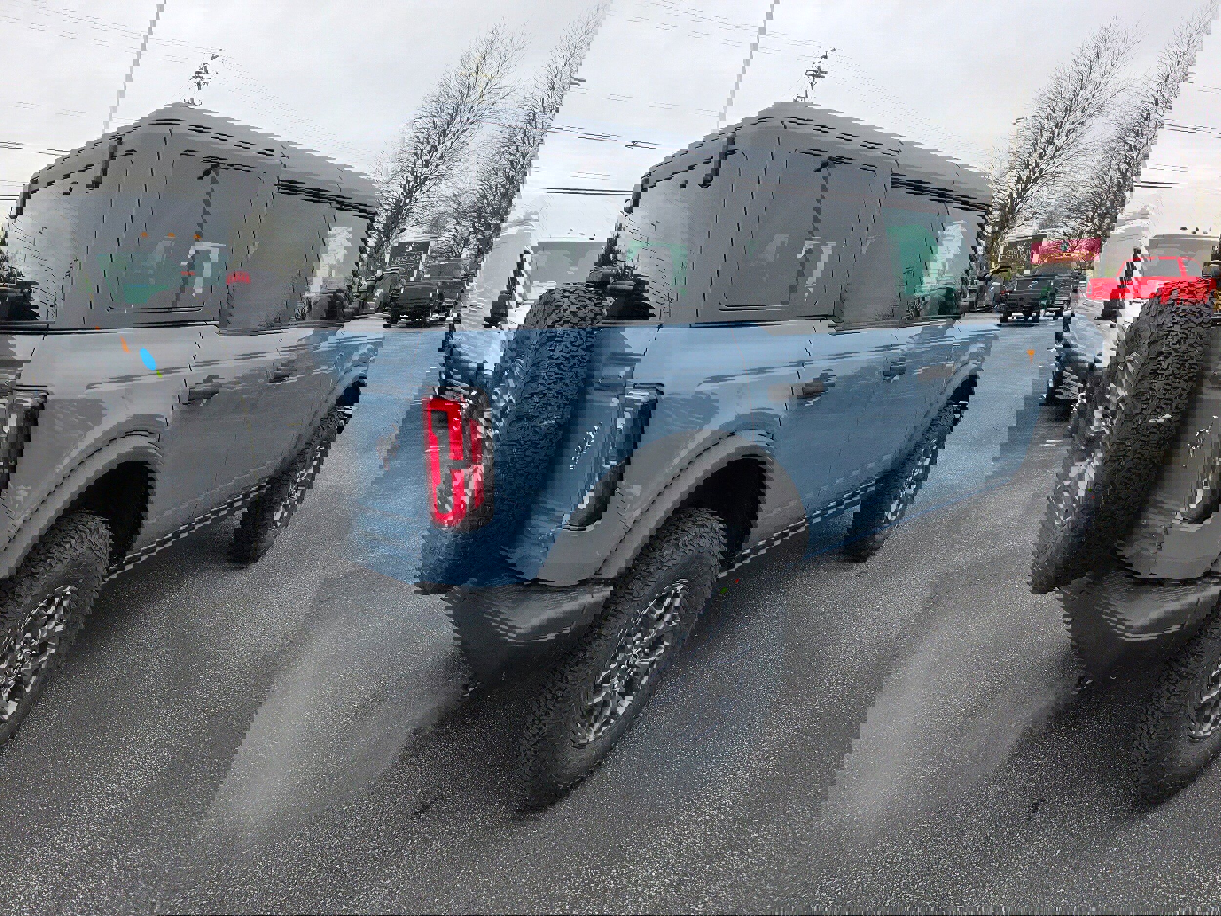 New 2025 Ford Bronco Badlands image 12