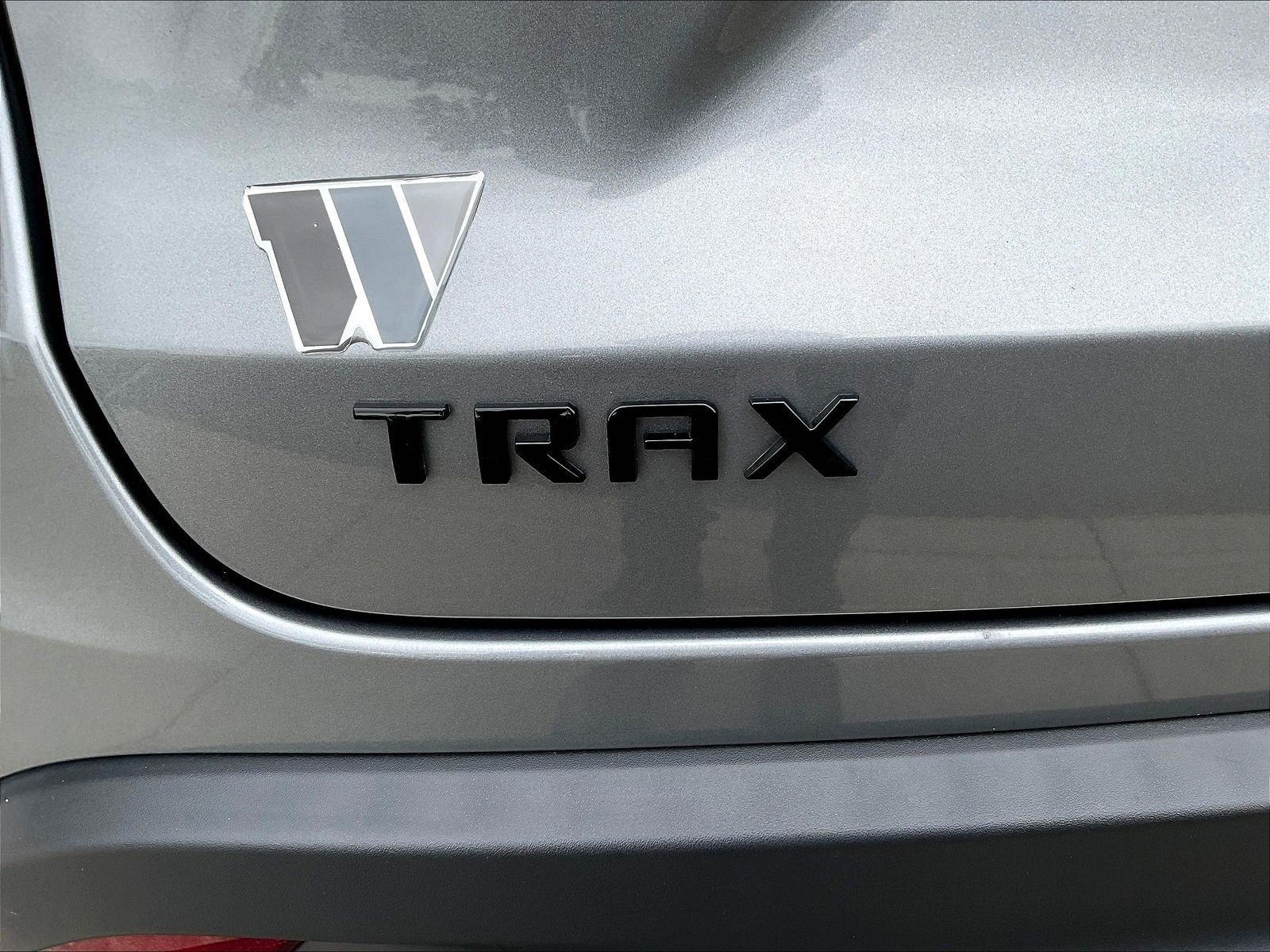 Used 2024 Chevrolet Trax RS FWD image 22