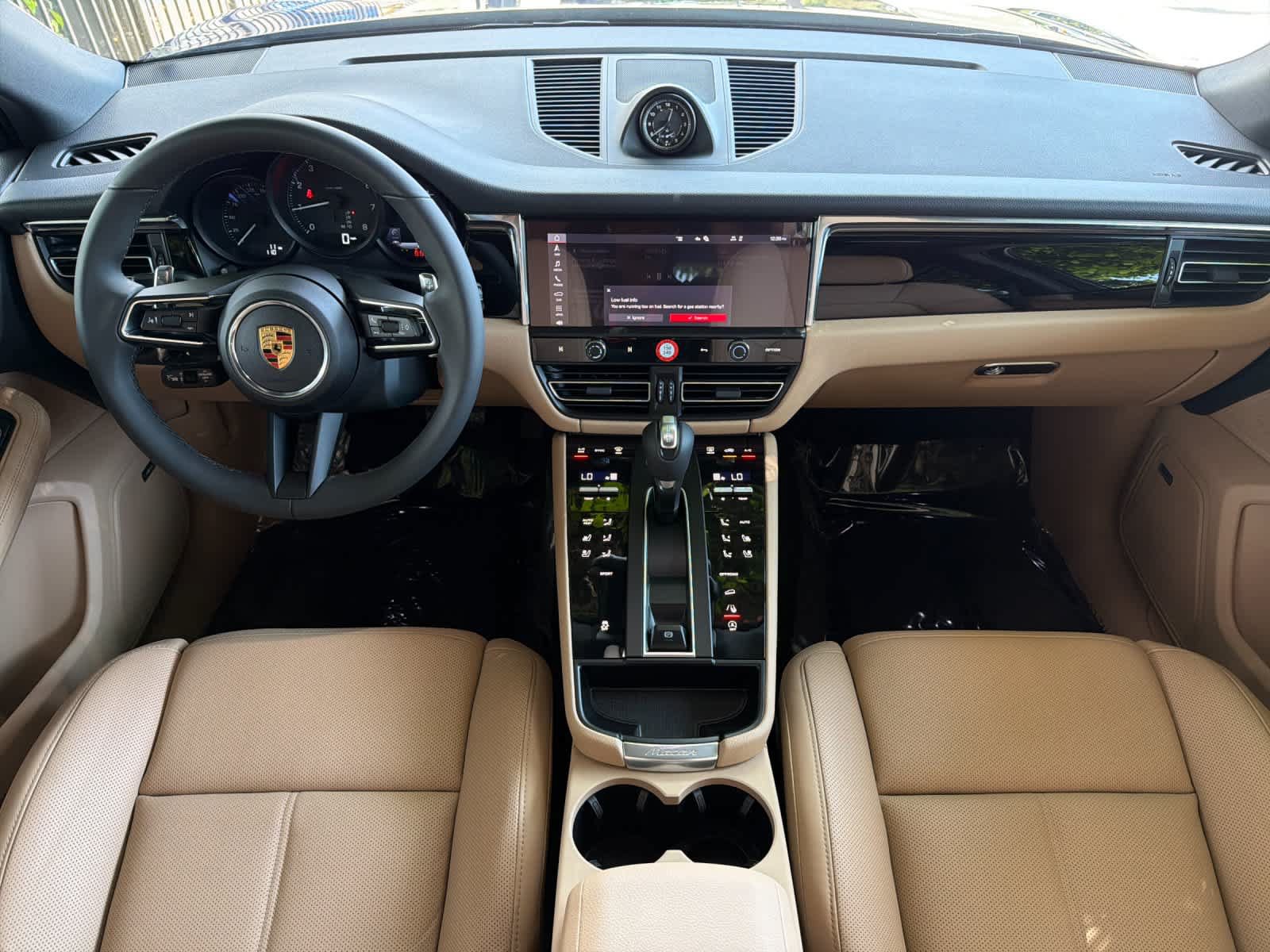 New 2026 Porsche Macan AWD/4WD image 6