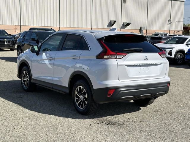 Used 2022 Mitsubishi Eclipse Cross ES image 4