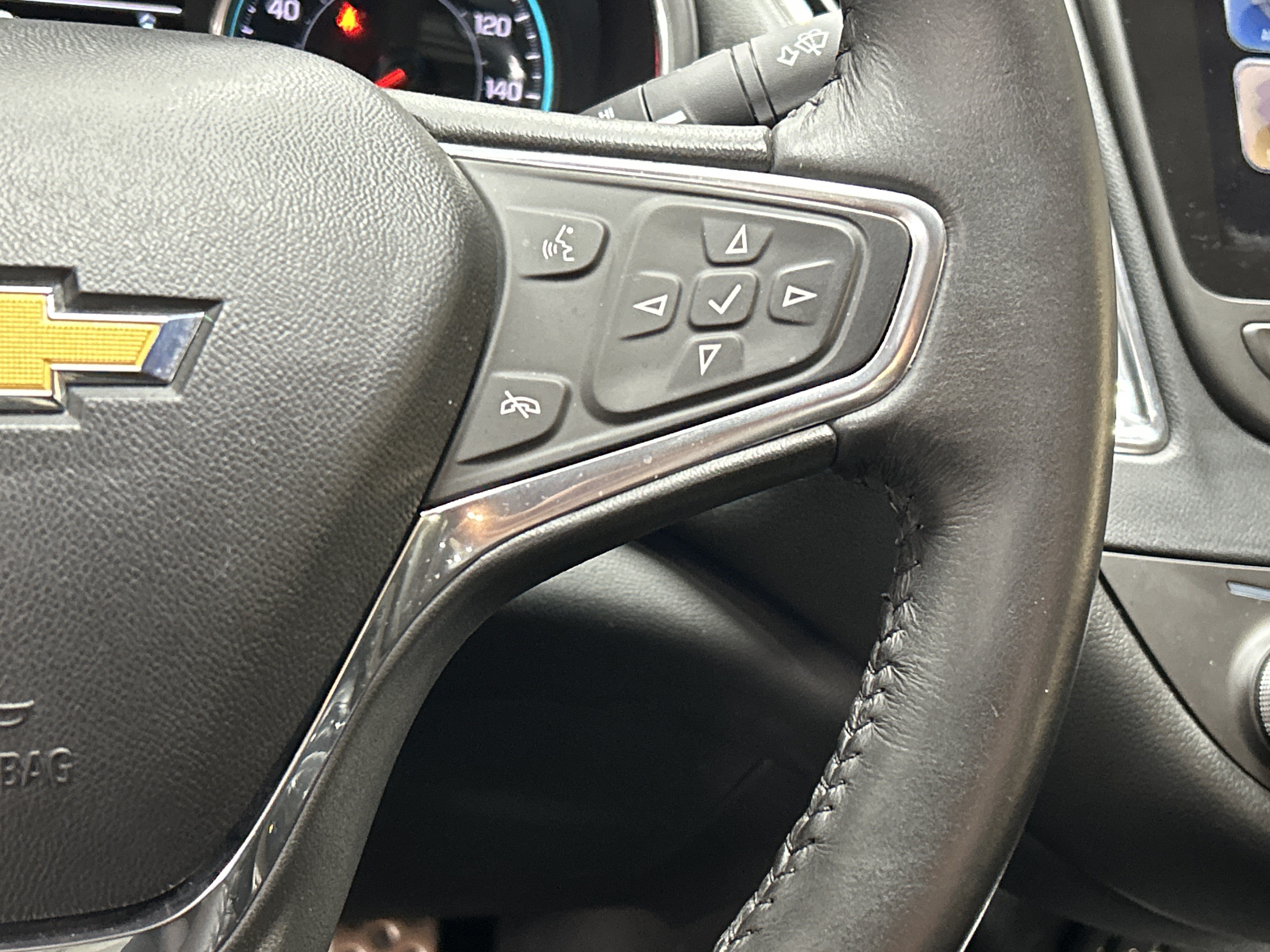 Used 2017 Chevrolet Malibu LT w/ Leather Package FWD image 19