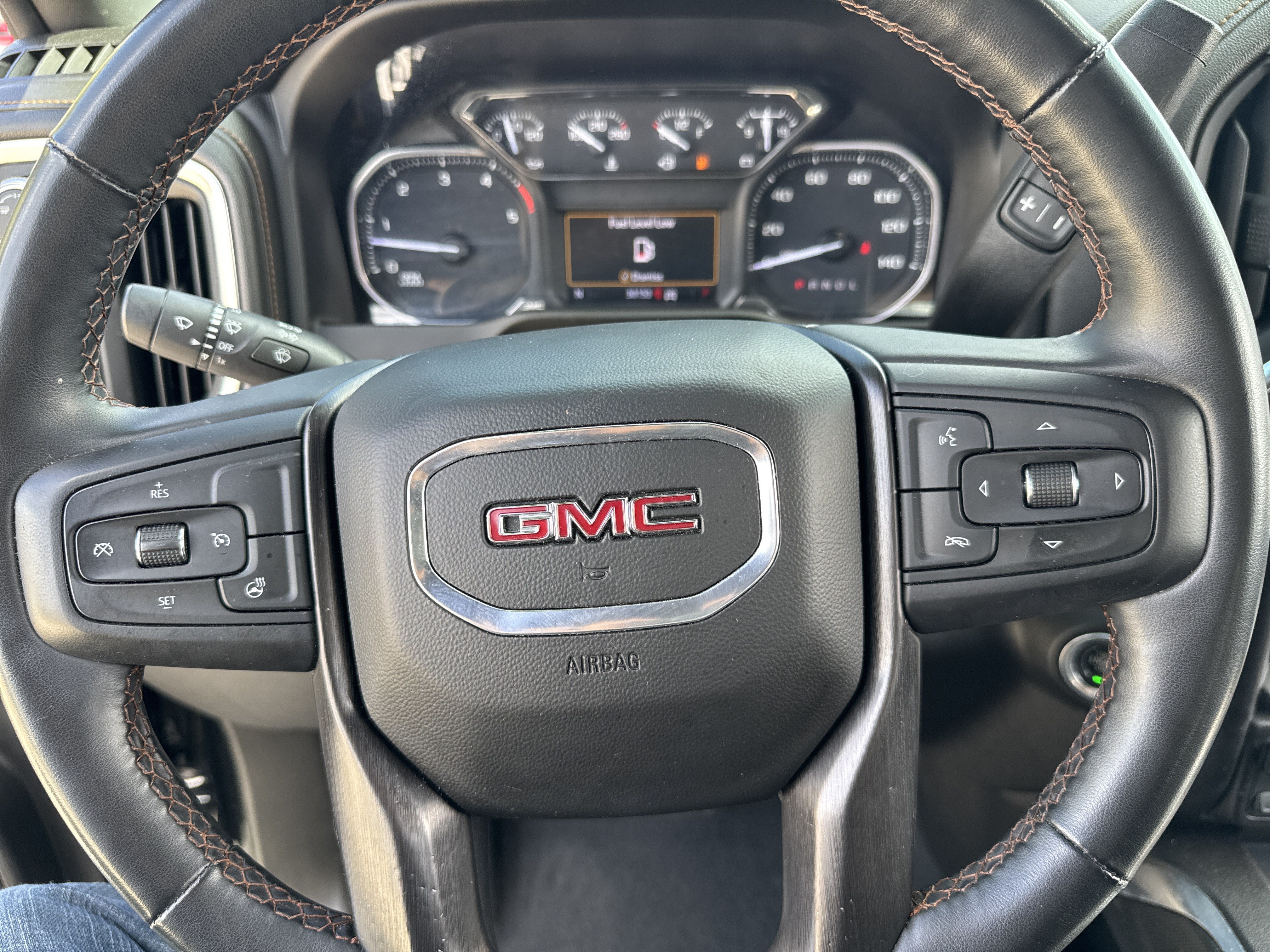 Used 2023 GMC Sierra 3500 AT4 w/ Gooseneck/5TH Wheel Package AWD/4WD image 16