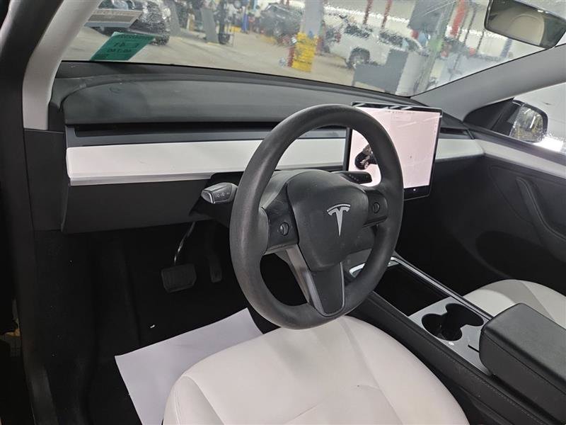 Used 2023 Tesla Model Y Long Range AWD/4WD image 5