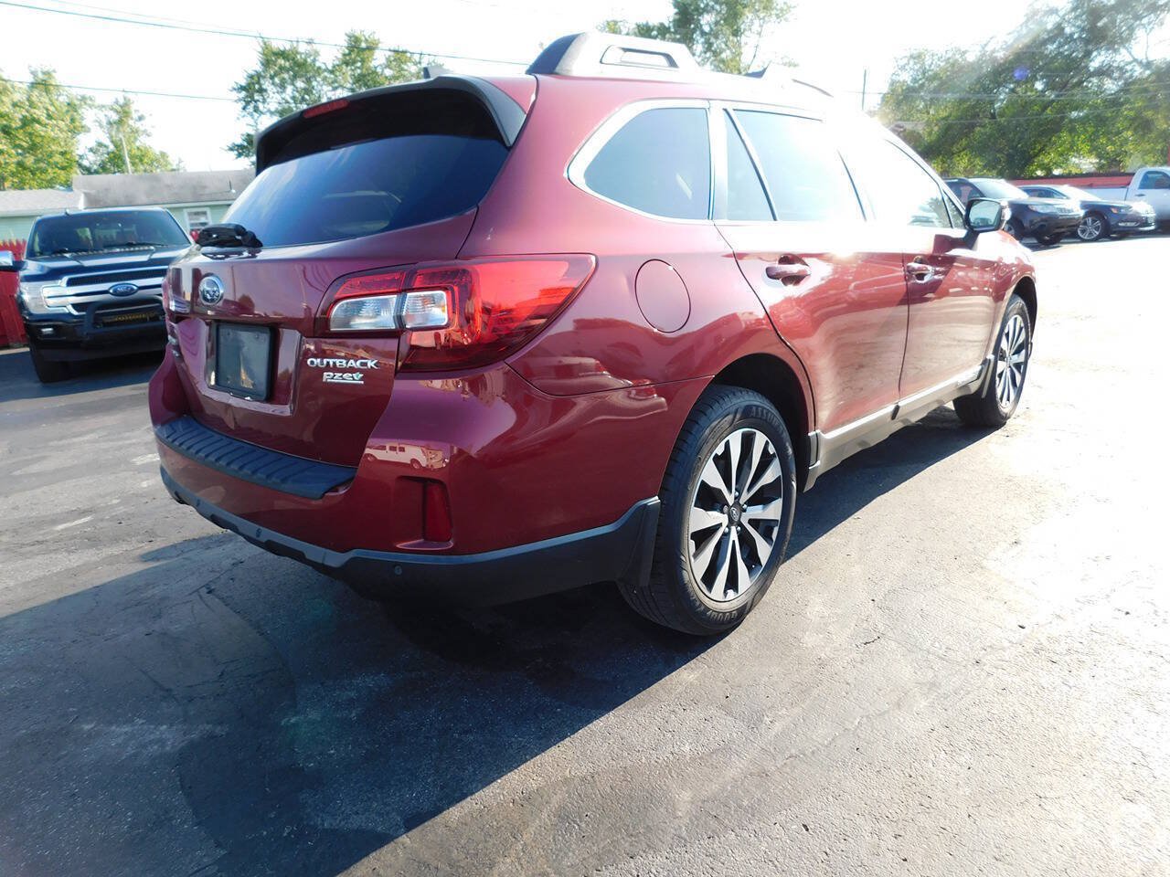 Used 2017 Subaru Outback 2.5i Limited AWD/4WD image 35