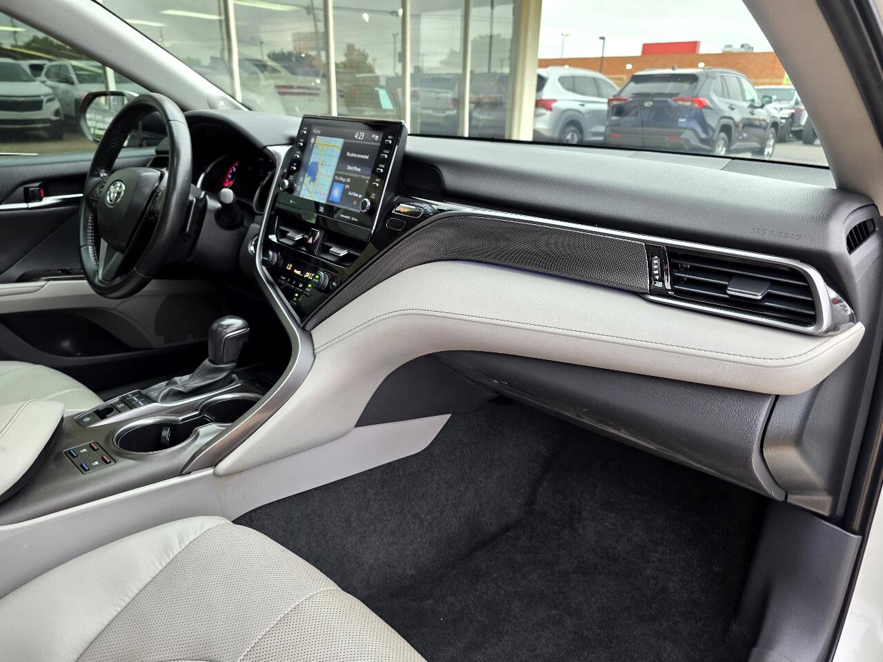 Used 2021 Toyota Camry XSE w/ Navigation Package image 19