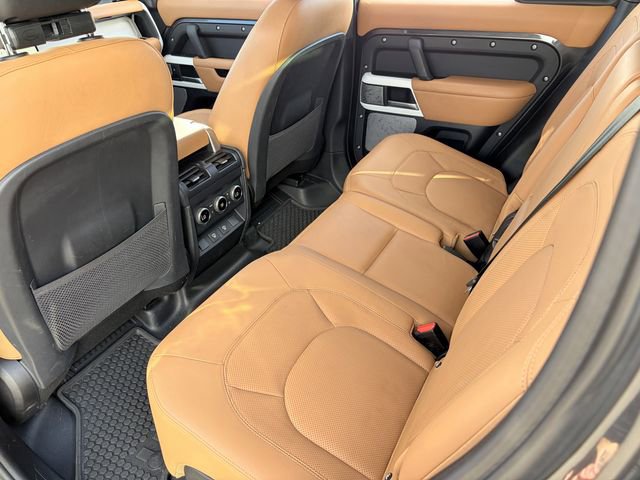 Used 2024 Land Rover Defender 130 S image 23