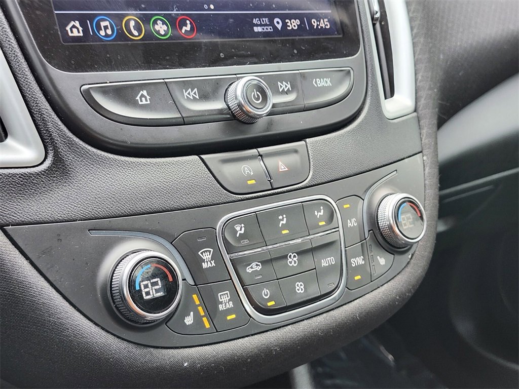 Used 2022 Chevrolet Malibu LT image 21