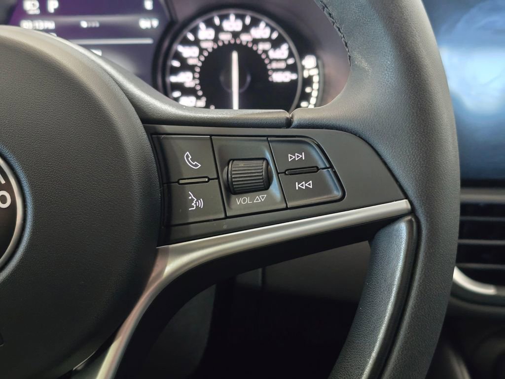 Used 2019 Alfa Romeo Giulia Sprint w/ Nero Edizione image 16