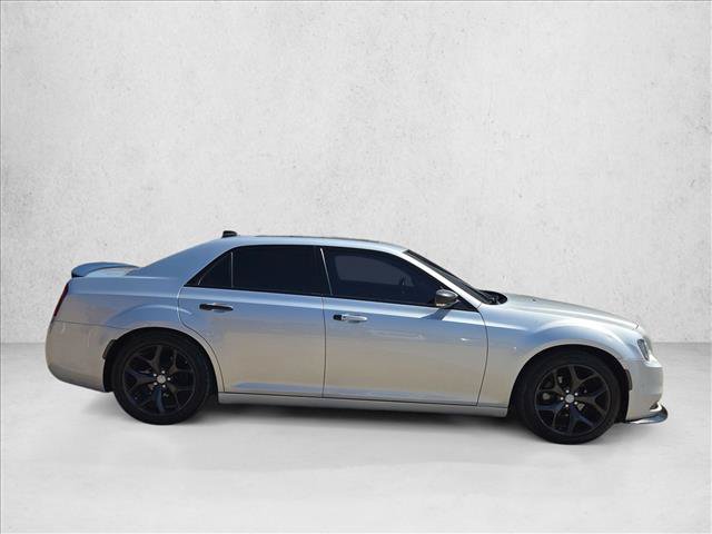 Used 2022 Chrysler 300 S RWD image 4