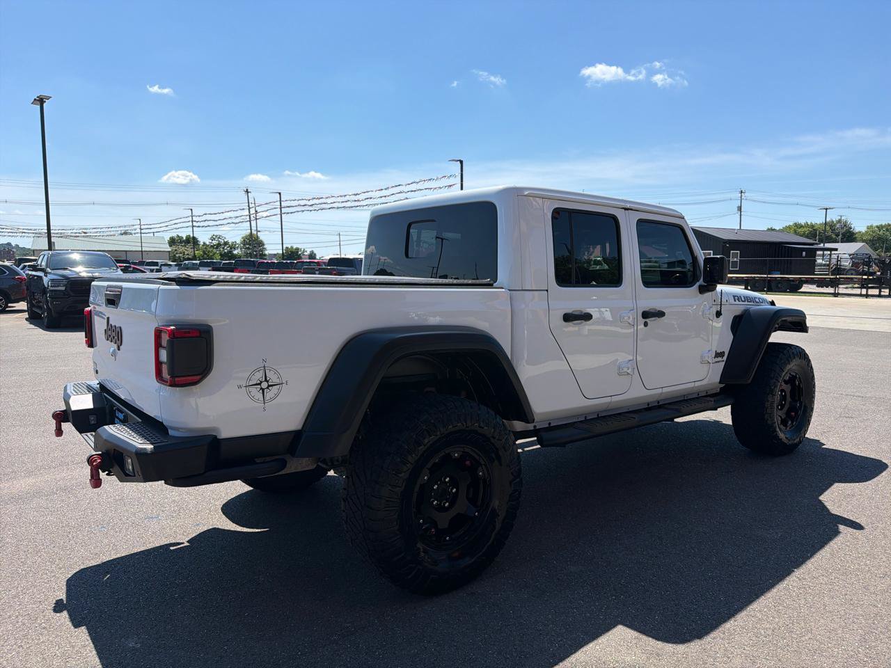 Used 2021 Jeep Gladiator Rubicon AWD/4WD image 4