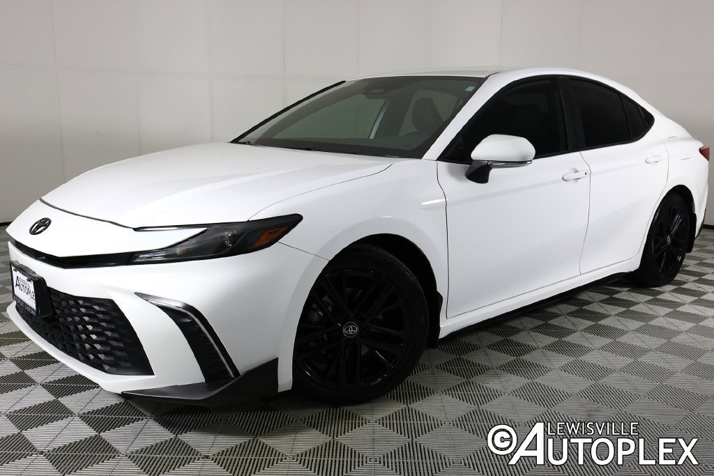 Used 2025 Toyota Camry SE w/ Convenience Package