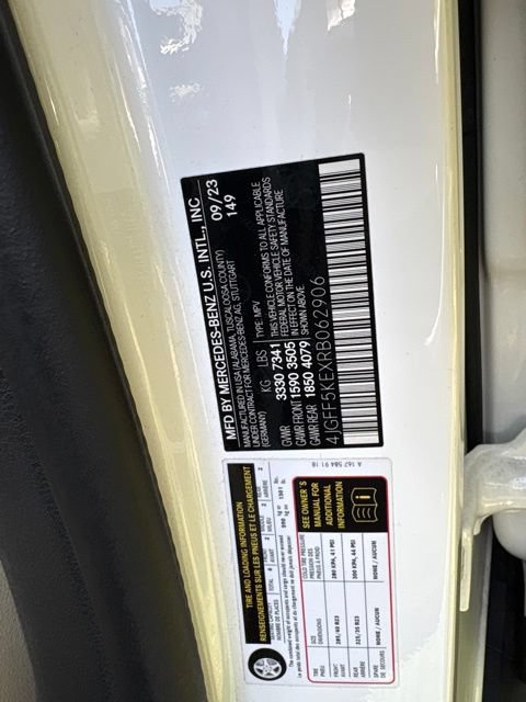 Used 2024 Mercedes-Benz GLS 450 4MATIC image 5