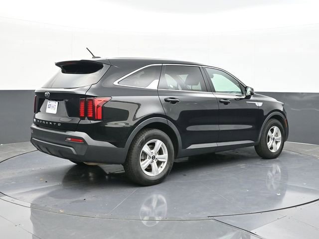 Used 2021 Kia Sorento LX image 14