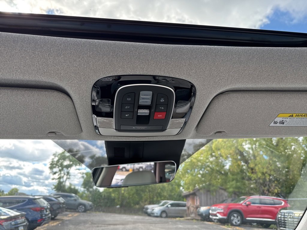 New 2025 Hyundai Palisade Limited image 26