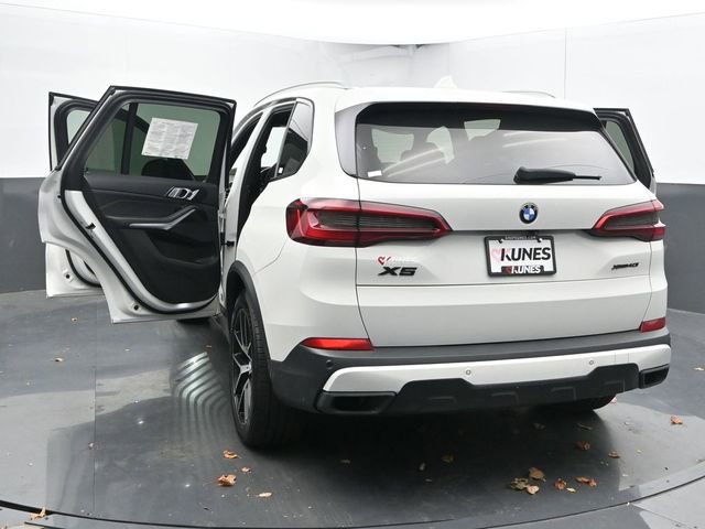 Used 2019 BMW X5 xDrive40i w/ Convenience Package image 55