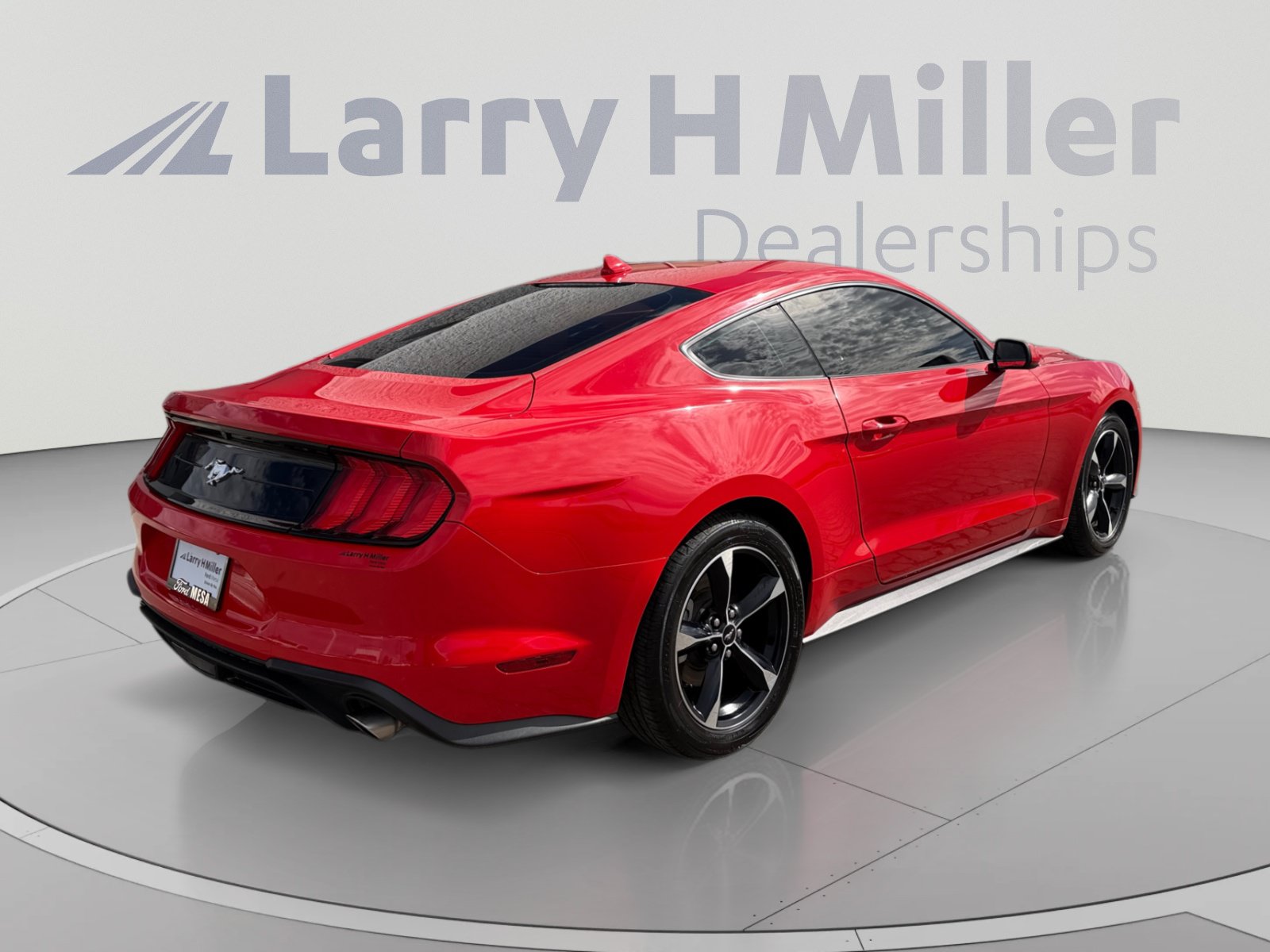 Used 2021 Ford Mustang Coupe RWD image 5