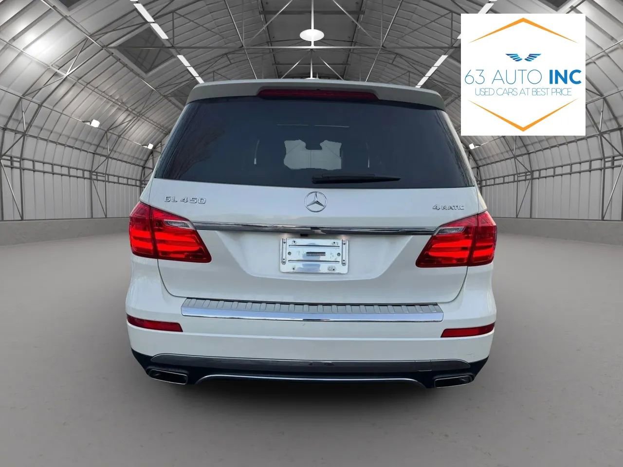 Used 2015 Mercedes-Benz GL 450 4MATIC w/ Appearance Package image 4