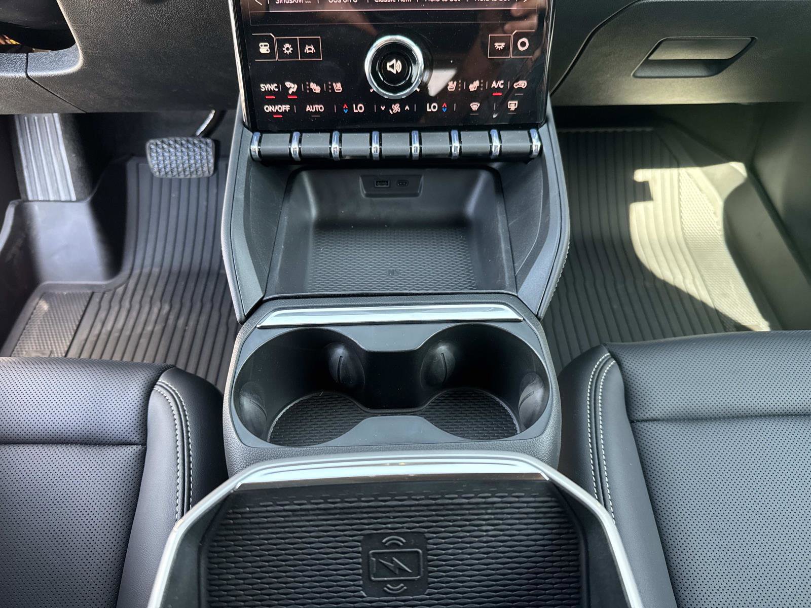 New 2026 GMC Terrain Elevation w/ Elevation Premium Package image 29