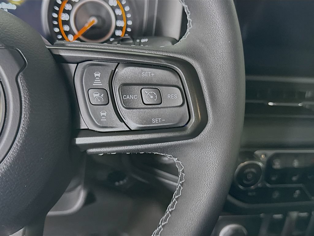 Used 2026 Jeep Wrangler Rubicon AWD/4WD image 21