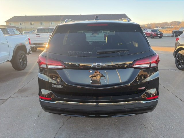 Used 2022 Chevrolet Equinox RS w/ LPO, Floor Liner Package image 4