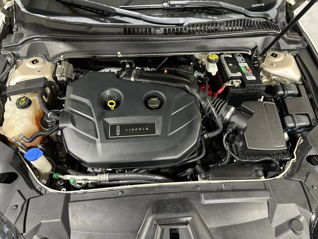 Used 2017 Lincoln MKZ Premiere image 40